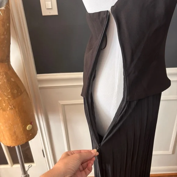 Commense Black Strapless Pleated Dress - Picture 6 of 10